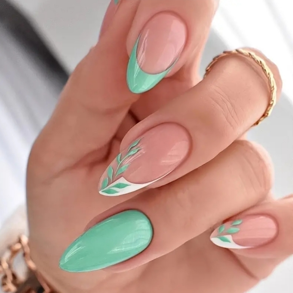 24 Pieces Fake Press On Nails